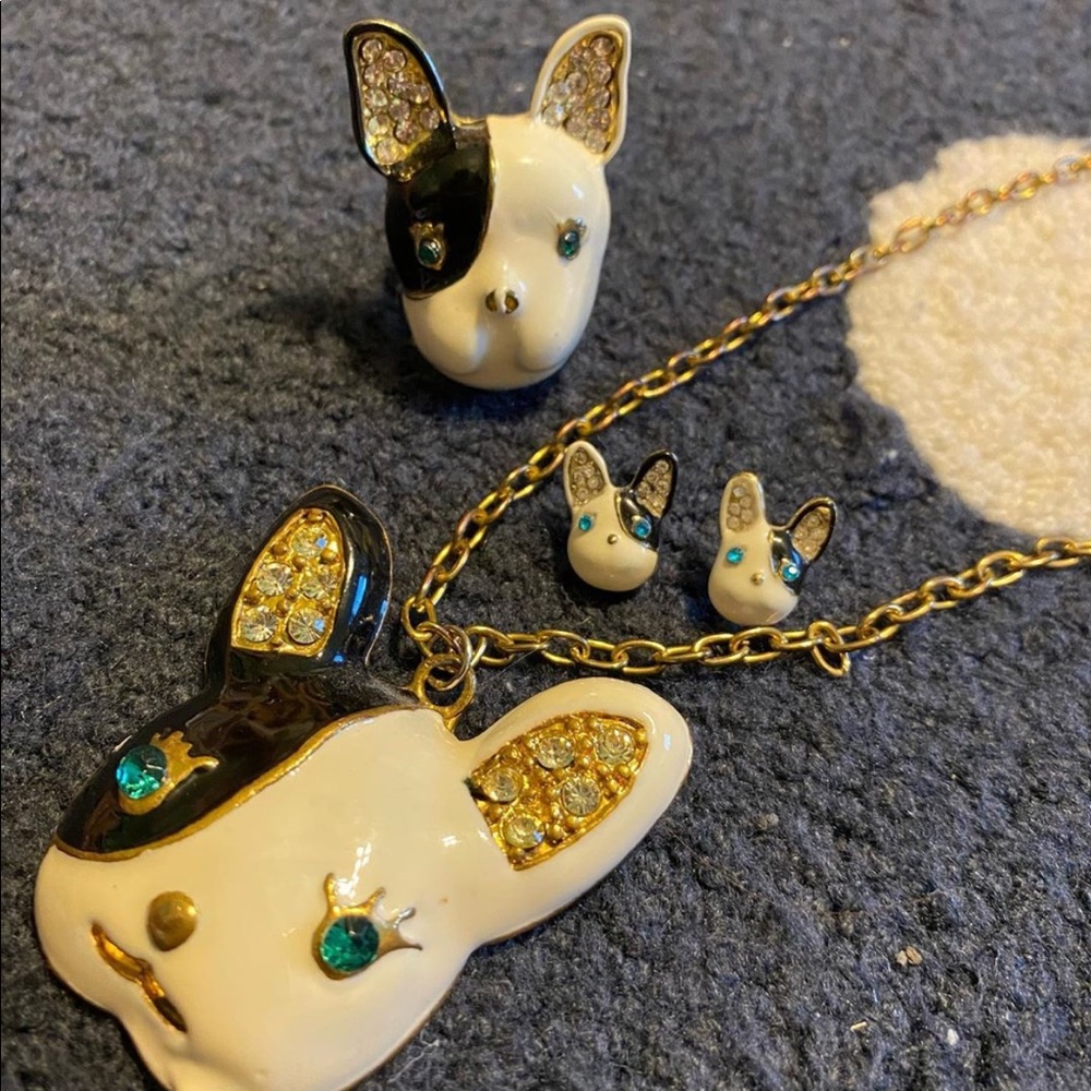BESTSY JOHNSON bulldog collection